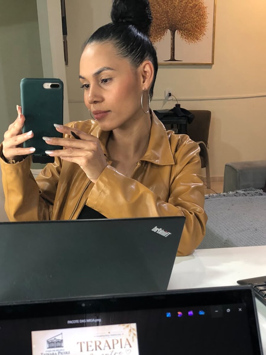 Tainara Picoli, cabeleireira em Dourados